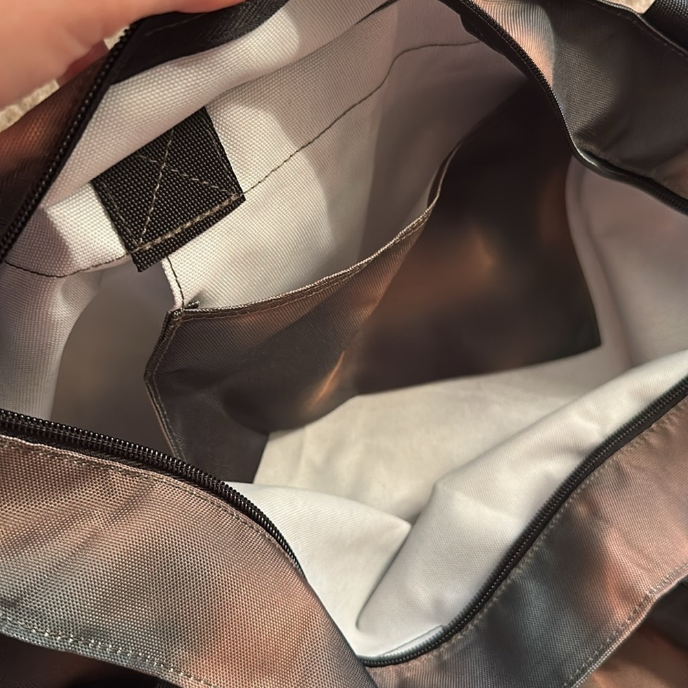 Victoria’s Secret Weekender Tote NWT - Picture 3 of 7